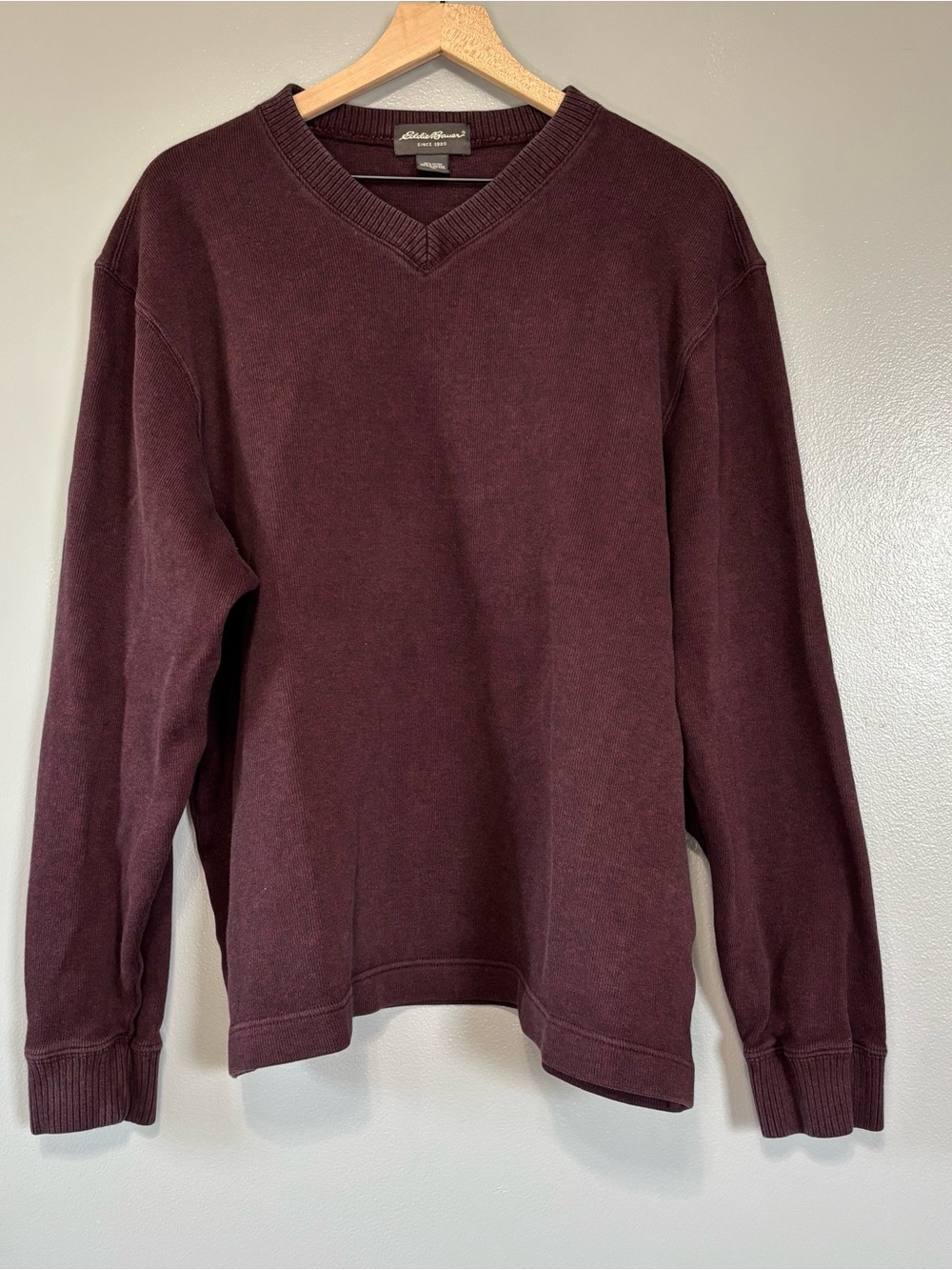 Eddie Bauer Men’s XL Cotton V-Neck Sweater - Burgundy